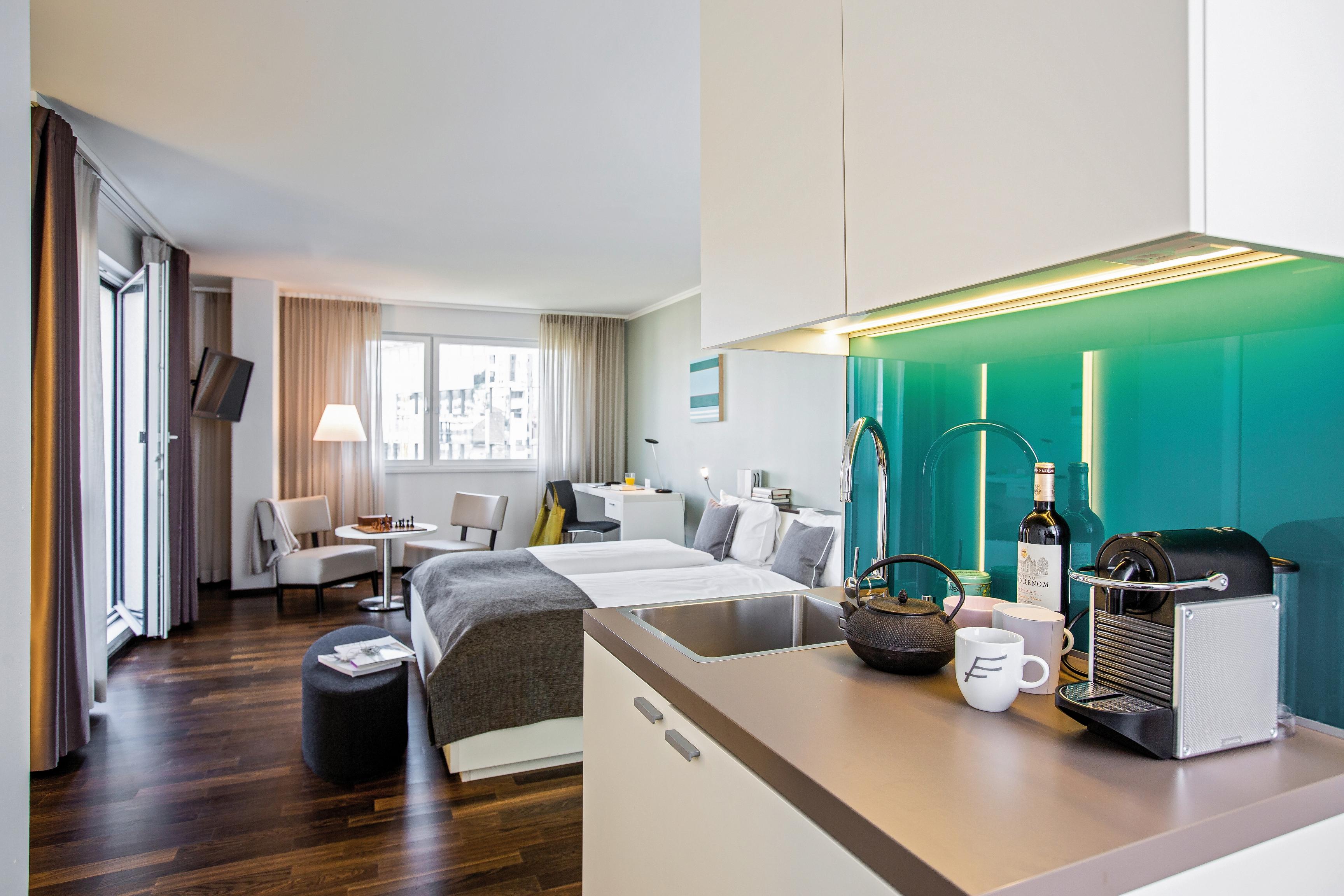 Otel The Flag